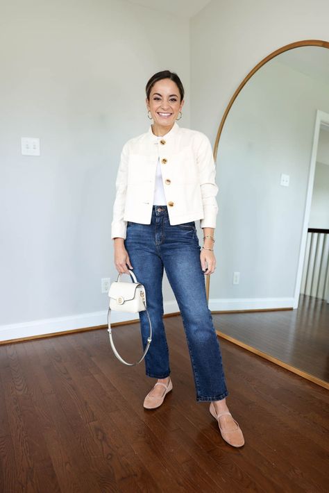 Petite Jeans Series: Under $50 Petite Jeans - Pumps & Push Ups Over 60 Fashion Petite, Casual Outfits For Petite Women, Petite Outfits Casual, Petite Fashion Over 50, Jeans For Petite Women, Jeans Pumps, Outfit For Petite Women, Petite Style Outfits, Outfits For Petite