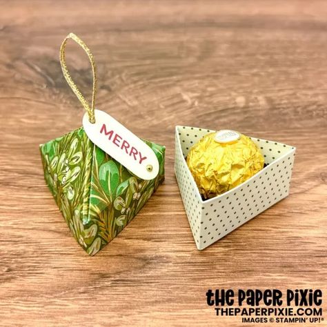 Triangular Pyramid Gift Box - The Paper Pixie Christmas Favors Diy, Ferrero Rocher Gift, The Paper Pixie, Paper Pixie, Christmas Treats Holders, Origami Gift Box, Holiday Dinner Table, Gift Card Boxes, Christmas Favors