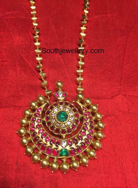 Simple Gold Chain with Kundan Pendant Pure Gold Jewellery, Antique Gold Jewelry Indian, Gold Jewelry Simple Necklace, Necklace Indian, Real Gold Jewelry, Gold Pendant Jewelry, Gold Chain Jewelry, Gold Jewelry Simple, Gold Jewelry Necklace