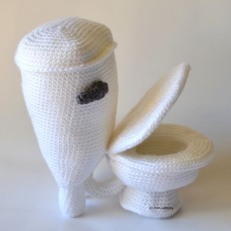 Crochet a Toilet Amigurumi for World Toilet Day With This FREE Pattern | KnitHacker Toilet Day, World Toilet Day, Diy Barbie Furniture, Fun Crochet Projects, Yarn Projects, Crochet Doll Pattern, Amigurumi Free, Crochet Home, Plastic Canvas Patterns