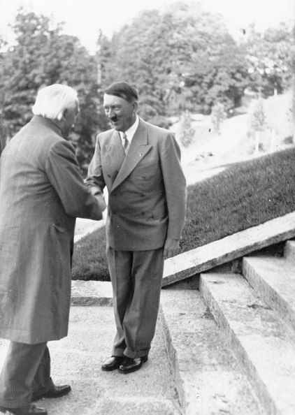 with David Lloyd George in Obersalzberg,1936 David Lloyd George, Mitford Sisters, Rare Photos, Roman Empire, Change The World, Couple Photos, History