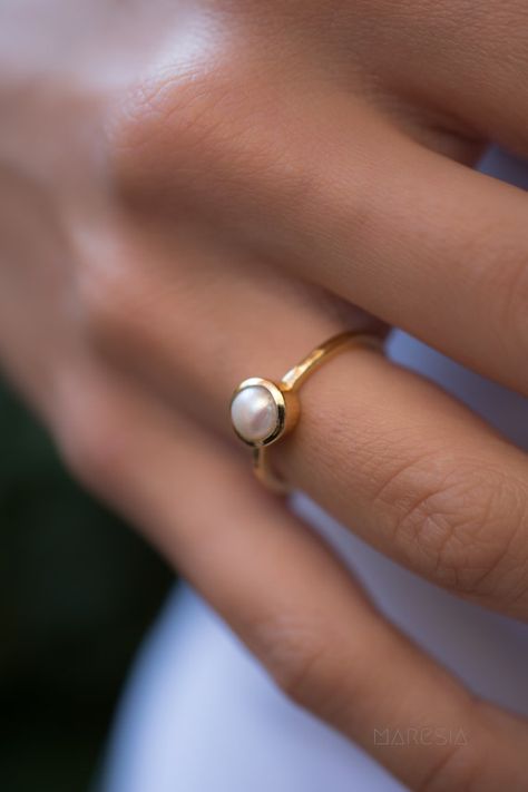 Pearl Gold Ring Delicate 18k Gold Plated Handmade | Etsy Pearl Gold Ring, Rose Gold Quartz, Amethyst Gold, Gold Ring Designs, Ringe Gold, Gold Fashion Necklace, Jade Ring, Agate Ring, Jewelry Design Necklace