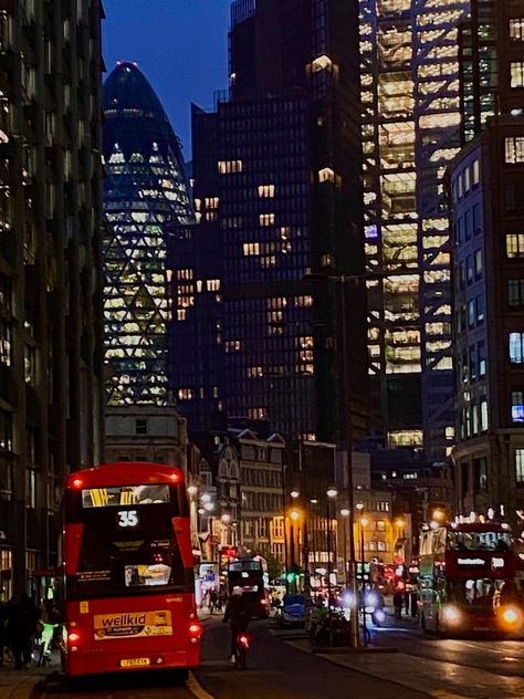 British City Aesthetic, London Night Out Aesthetic, London Dark Aesthetic, London Pub Aesthetic, London At Night Aesthetic, London Apartment Aesthetic, London Night Aesthetic, City Aesthetic London, Big City Aesthetic