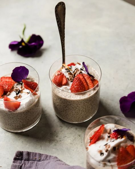 Earl Grey Pudding, Earl Grey Chia Pudding, Vegan Earl Grey, Earl Grey Latte, Fit Foods, Dairy Free Yogurt, Chia Pudding Recipes, Vegan Yogurt, Recipes Sweet