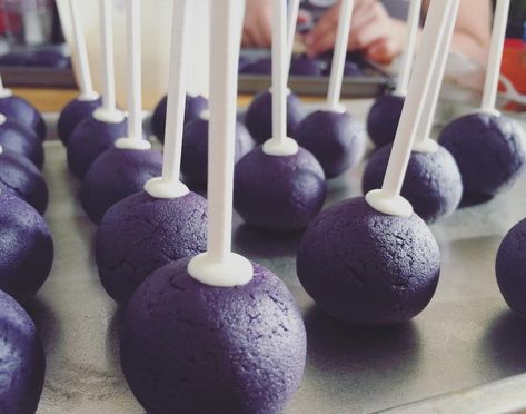 Ube Cake Pops Ube Cake Pops, Taro Food, Ube Cake, Oreo Cake Pops, Purple Sweet Potato, Purple Yam, Cake Pop Recipe, Purple Sweet Potatoes, A Potato