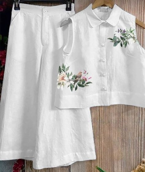 Linen Style Fashion, Clothing Pattern Design, Simple Casual Outfits, Linen Fashion, Trendy Fashion Tops, Designer Dresses Casual, Fancy Blouses, Fancy Blouse Designs, Easy Trendy Outfits