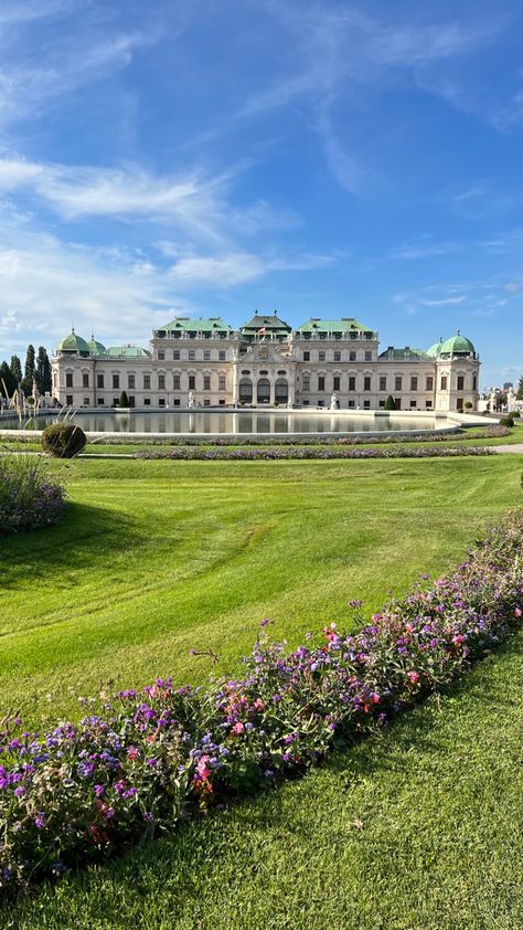 Vienna Pictures, Wien Aesthetic, Vienna Summer, Vienna Aesthetic, Belvedere Palace, Vienna Waits For You, Vienna Travel, Budapest Travel, Dream Vacations Destinations