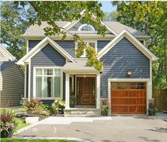 Wooden Garage Door, Brown Garage Door, Interior Door Colors, Garage Door Colors, Garage Door Windows, Wooden Garage Doors, Wood Garage, Garage Door Decor, Sliding Doors Exterior