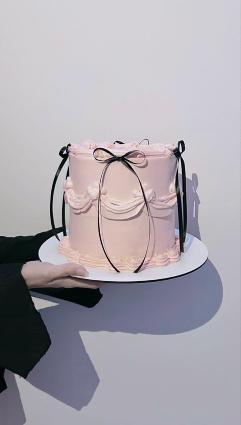 cake, cake decoration, cake designs, cake design, cake ideas, cake aesthetics, cake aesthetic, cake recipes, cake pops, birthday cakes, birthday cake, birthday cake aesthetic, birthday cake ideas, cake aesthetic pictures, viral birthday cake, 18 birthday cake, wedding cake, anniversary cake, dessert, cupcakes, donuts, happy birthday, ideas, aesthetic, cakes, birthday, cherry cake, white cake, pink cake Donuts Happy Birthday, Aesthetic Birthday Cake Ideas, Birthday Ideas Aesthetic, Aesthetics Cake, Recipes Cake Pops, Giveaway Ideas Birthday, Wedding Cake Anniversary, Cake Aesthetic Birthday, Birthday Cake Models