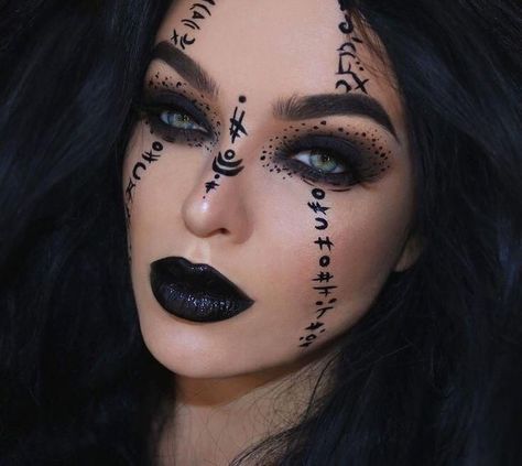 55 IDÉES DE MAKEUP POUR HALLOWEEN – freshlysarah Halloween Smink, Halloween Makeup Witch, Fantasy Make-up, Halloween Gesicht, Halloween Make-up Looks, Halloweenský Makeup, Holloween Makeup, Kostuum Halloween, Cute Halloween Makeup