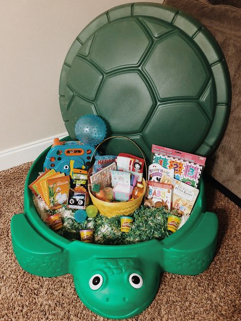 Boy Easter Basket, Easter Basket Themes, Toddler Boy Easter, Unique Easter Baskets, Creative Easter Baskets, Boys Easter Basket, Baby Easter Basket, Girls Easter Basket, Easter Baskets For Toddlers