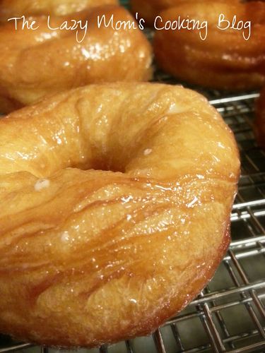 What's Cooking? Flaky Layers Donuts - The easiest donuts you'll ever make! Grand Flaky Biscuit Recipes, Biscuit Donuts, Yeast Donuts, Easy Donuts, Moms Cooking, Flaky Biscuits, Bake Goods, Filled Donuts, Roll Recipes