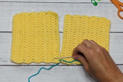 How to Sew Crochet Pieces Together Using the Mattress Stitch Crochet Pieces Together, Crochet Pieces, Sewing Crochet, Mattress Stitch, Picture Tutorial, Crochet Pillow Pattern, Crochet Pillow, Crochet Instructions, Crochet Stitches Patterns