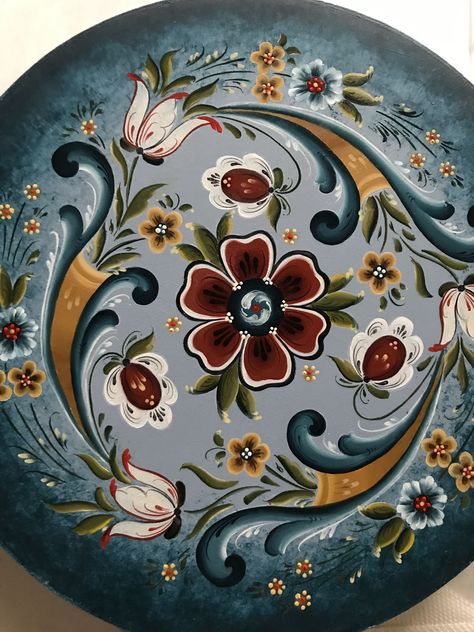 Rogaland Rosemaling, Hallingdal Rosemaling, Rosemaling Pattern, Norwegian Rosemaling, Arte Folk, Learning To Draw, Folk Art Flowers, Country Paintings, Scandinavian Folk Art