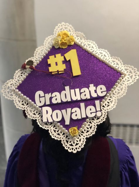 Graduation Cap, Graduation Cap Decoration, Graduation Cap DIY, Fortnite, Epic Games Funny Grad Cap Ideas, Graduation Hat Designs, Funny Graduation Caps, Creative Graduation Caps, College Grad Cap Ideas, Vintage Graduation, Grad Cap Decorated, Dont Play, Graduation Cap Decoration Diy