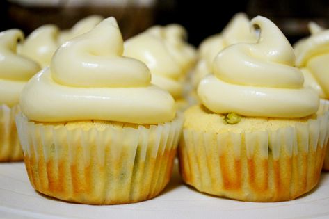 Pickle Cupcakes, recipe by Delish. Jameson Cupcakes, Pickle Cupcakes, Pickle Back Shots, Pickle Day, Easy Pickle, Cake Mix Cupcakes, Nutella Cupcakes, Cupcake Flavors, They Left