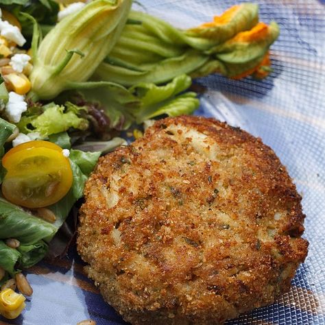 crabcake Crab Cakes Recipe Best, Jumbo Lump Crab Cakes, Crab Cakes Easy, Jumbo Lump Crab, Crab Cake Recipes, Lump Crab Cakes, Crab Cake Recipe, Lump Crab, Crab Cake