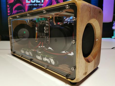 Speaker Box Diy, Homemade Speakers, Bluetooth Speakers Diy, Diy Boombox, Bluetooth Speakers Design, Diy Bluetooth Speaker, Audio Box, Diy Audio Projects, Wood Speakers