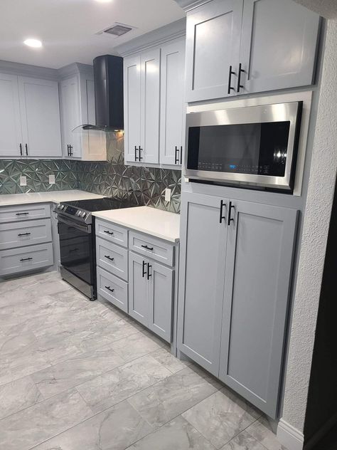 Grey Cabinets Black Hardware, Light Gray Cabinets Kitchen, Warm Gray Kitchen Cabinets, Kitchen Cabinets With Gray Floors, Cabinets With Gray Floors, Colors Kitchen Cabinets, Cabinet Makeover Kitchen, Light Grey Cabinets, Blue Gray Kitchen