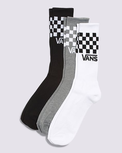 The Checkerboard Crew Sock brings iconic Vans style to a classic ribbed crew sock with a checkerboard jacquard art. Solid heel and toe details, along with an embroidered Vans logo, round out this heritage design.