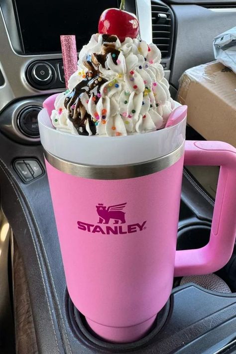 How cute is this stanley topper? I found it on Etsy and it couldn't be more adorable as a Stanley cup accessory. If you've got a Stanley cup lover in your life, they'll go crazy over this fun topper! Cream Stanley, Starbucks Tumbler Cup, Hello Kitty Gifts, Trendy Water Bottles, Luxury Flower Bouquets, Diy Desserts, Pretty Cups, Amazon Home Decor, Amazon Beauty Products