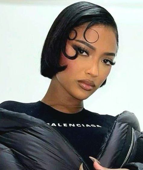 Bob Hairstyles Pulled Back, Flip Ends Hairstyle Black Women, Ear Length Hair Styles, Modern Bouffant Hair, Half Bob With Shaved Sides Black Women, 60s Inspired Hairstyles, Slick Back Short Hair Black Women, Flipped Ends Hairstyles Black Women, Bob Flipped Ends