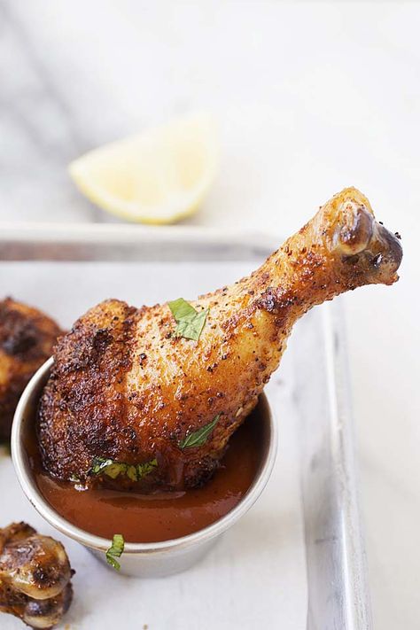 Chicken Legs In Oven, Grilled Chicken Drumsticks, Homemade Dry Rub, Baked Chicken Drumsticks, Chicken Leg Recipes, Oven Chicken Recipes, Rasa Malaysia, Drumstick Recipes, Chicken Recipes Video