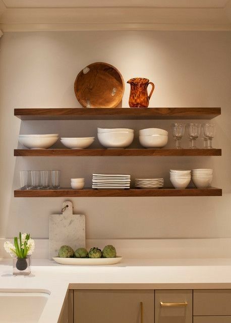 Hacienda Kitchen Decor, Shelves For Kitchen, Traditional Kitchen Remodel, Home Bar Ideas, Kitchen Cabinet Shelves, Kitchen Shelf Decor, Walnut Shelves, Apartment Decor Inspiration, Apartment Kitchen