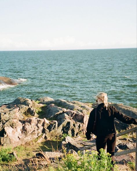 a girl going down a boulder at sea Ancient Scandinavia Aesthetic, Scandinavia Summer Aesthetic, Aesthetic Finland, Oslo Norway Aesthetic Summer, Scandinavian Vacation, Euro Aesthetic, Instagram Picture Inspiration, Picture Inspo Instagram, Pic Inspo Instagram