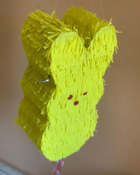 Easter Pinata, Peeps Easter, Easter Peeps, Easter Egg, Easter Eggs, Enchanted, Egg, Easter, Chicken