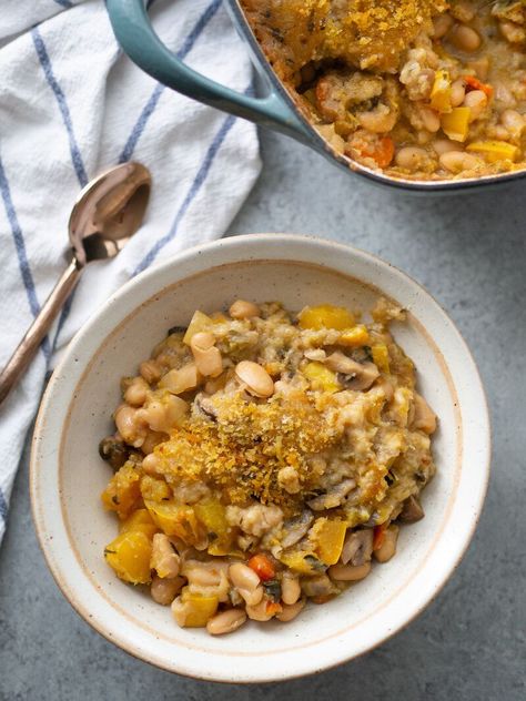 Vegan Cassoulet Recipe, Vegan Cassoulet, Delicata Squash Roasted, Cassoulet Recipe, Delicata Squash Recipe, Roasted Garlic Recipe, Meatless Mains, Traditional French Recipes, Garlic Health Benefits