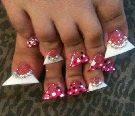 Screen Shot 2015-06-10 at 19.19.27 Ratchet Nails, Toenail Designs Summer, Bad Nails, Crazy Nail Designs, Crazy Nail Art, Plain Nails, Acrylic Toe Nails, Pink Ombre Nails, Hello Kitty Nails