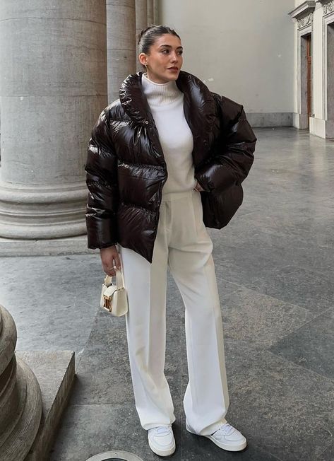 Old Money Summer Outfits, Smart Casual Work Outfit Women, Puffer Outfit, Old Money Summer, Networking Outfit, Office Outfits Women Casual, Elegantes Outfit Damen, Smart Casual Work Outfit, Work Outfits Women Summer