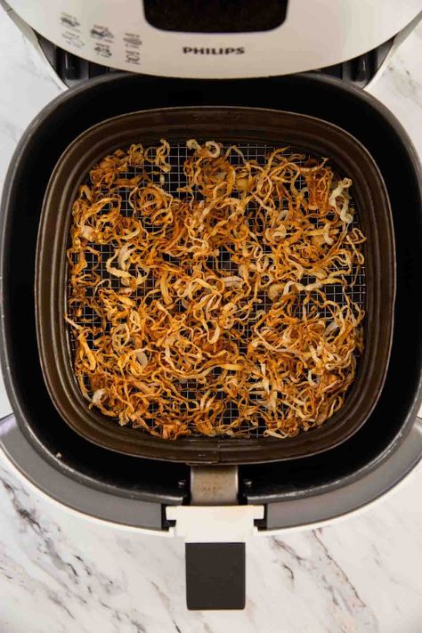 Air Fryer Crispy Onions | Low Fat Fried Onions to Use In Many Dishes Veggie Flatbread, Onion Strings, Crispy Fried Onions, Air Fryer Fish, Air Fryer Oven Recipes, Fry Recipes, Deep Fry, Crispy Onions, Air Fryer Recipes Easy