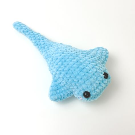 Rose and Lily Amigurumi: Crochet Stingray - Free Crochet Pattern Stingray Pattern Crochet, Amigurumi Stingray Free Pattern, Crochet Large Sea Turtle Pattern Free, Stingray Free Crochet Pattern, Rose And Lily Amigurumi, Chunky Amigurumi Pattern, Free Crochet Stingray Pattern, Crochet Manta Ray Pattern Free, Free Crochet Patterns Chunky Yarn