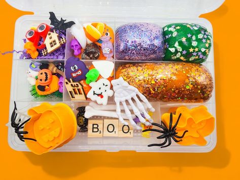 Sensory Bin Preschool, Prek Sensory, Halloween Playdough, Playdough Sensory, Hand Bones, Kids Halloween Gifts, Playdough Kit, Monster Puppet, Bone Hand