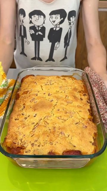 Baked Bean Casserole, Little Smokies Recipes, Vegetarian Baked Beans, Smokies Recipe, Little Smokies, Beans And Cornbread, Corn Bread Bake, Cornbread Casserole, Foodie Instagram