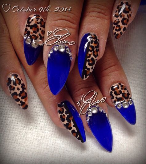 Blue, leopard print & rhinestone nail art #thenailsbyelisa Nail Designs With Rhinestones, Cheetah Nail Designs, Blue Nail Art Designs, Dark Blue Nails, Cheetah Nails, Leopard Print Nails, Blue Nail Art, Nails Design With Rhinestones, Print Nails