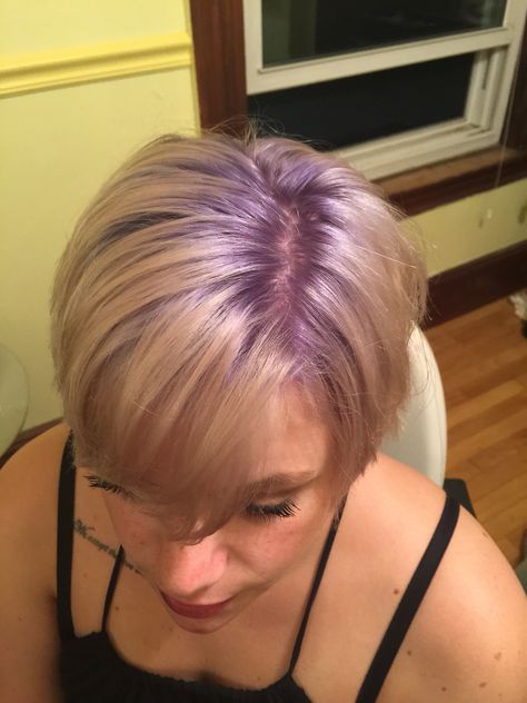 Purple roots Purple Roots, Grey Blonde, Grow Hair, Purple Hair, Girls Best Friend, Hair Makeup, Blonde, My Style, Purple