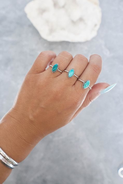 Turquoise Jewelry Rings, Turquoise Stone Jewelry, Western Rings, Turquoise Western, Country Jewelry, Western Accessories, Ring Turquoise, Turquoise Ring Silver, Jewelry Accessories Ideas