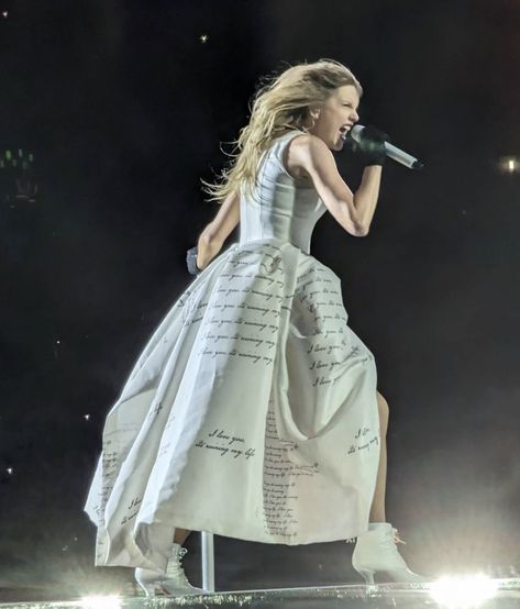 Eras Tour Taylor Swift, Eras Tour Taylor, 1989 Tour, Estilo Taylor Swift, Dream Concert, Swift Photo, Taylor Swift Wallpaper, Taylor Swift Songs, Taylor Swift Fan