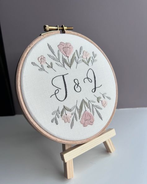 Recent commission 🤍 . . #peach #peachwedding #modernwedding #weddinggift #anniversary #anniversarygift #cottonanniversary #wedding #gift #embroidery #flowers #handmadegifts Wedding Gift Embroidery, Diy Gifts To Make, Gift Embroidery, Cotton Anniversary, Peach Wedding, Embroidery Hoop Art, Personalised Wedding, Hoop Art, Personalized Wedding Gifts