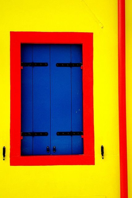 Triadic Color Scheme Art Painting, Triad Color Scheme, Burano Italy, Blue Doors, Color Harmony, Elements Of Design, Brno, Yellow Aesthetic, Colour Board