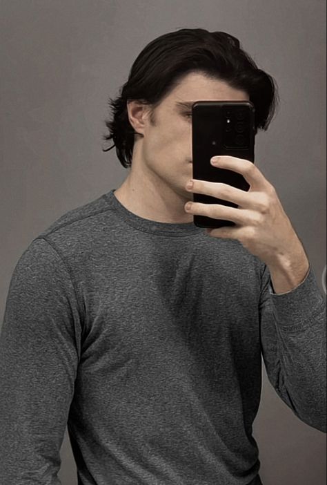 Noah Brown, Dream Dsmp, Image Random, Foolish Gamers, Gamer Boyfriend, Game Pictures, Mirror Pic, Boyfriend Material, Pretty People