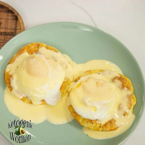 Carnivore Egg Salad, Bbbe Recipes, Carnivore Condiments, Keto Eggs Benedict, Carnivore Breakfast, Ketogenic Woman, Caveman Diet Recipes, Easy Hollandaise Sauce, Carnivore Keto