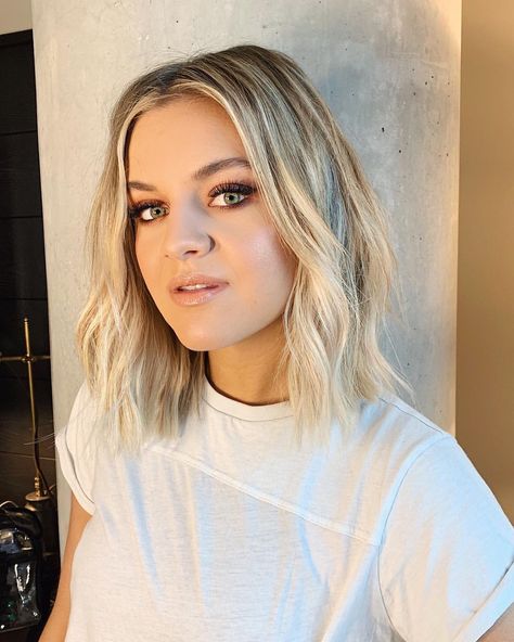 Kelsea Ballerini on Instagram: “🎀” Kelsey Ballerini, Huracan Spyder, Five Minute Hairstyles, Kelsea Ballerini, Hair 2018, Hair Flip, Lamborghini Huracan, Short Haircut, Hair Today