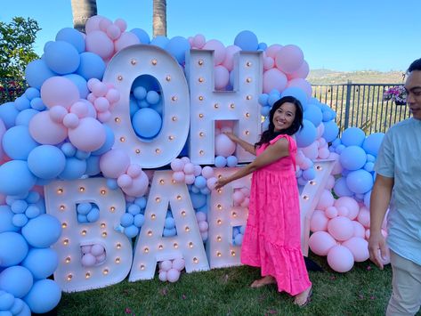 Tic Tac Toe Gender Reveal, Gender Reveal Board, Bridal Shower Themes, Custom Balloons, Gender Reveal Ideas, Balloon Backdrop, Reveal Party, Reveal Ideas, Tic Tac Toe