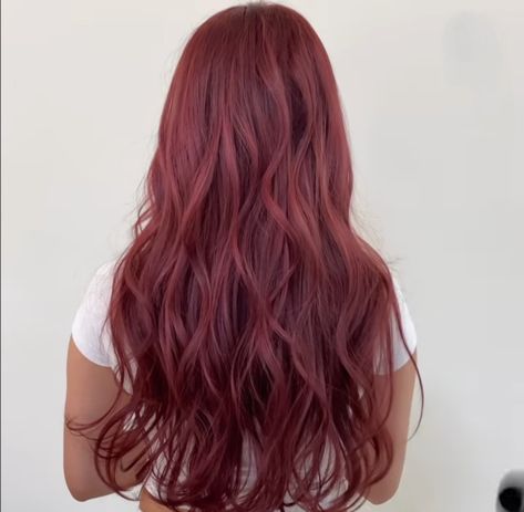 Strawberry Pink Hair Color, Red Strawberry Hair, Dark Pink Red Hair, Dark Red Pink Hair, Natural Red Hair With Pink, Pastel Red Hair, Cherry Pink Hair, Strawberry Pink Hair, Pinkish Red Hair