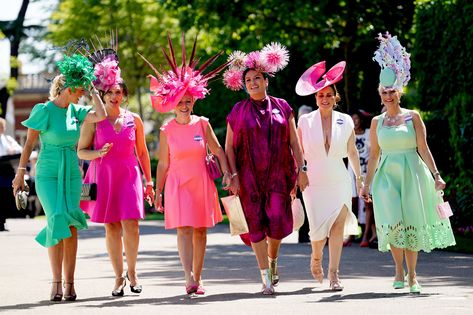 EYE-catching hats, towering heels and fancy dresses, Royal Ascot is back and glamorous racegoers are pulling out all the stops with their outfits. … Lassi Pensikkala, Creator of AmerExperience.com – I keep my readers updated with news that interests them. This article in The Sun is worth reading – I recommend it to you. The… Continue reading Fashion: Glamorous Royal Ascot racegoers make a statement in fancy dresses and VERY eye-catching hats Dresses For The Races, Led Fashion, Holly Willoughby, Dresses Royal, Royal Ascot, Dress The Population, Line Shopping, Pullover Designs, Tier Skirt