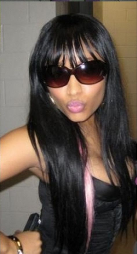 Nicki Minaj Halloween Costume, Nicki Minaj Halloween, Old Nicki Minaj, Nicki Baby, Square Sunglasses Women Fashion, Queen Nicki Minaj, Harajuku Barbie, Pink And Black Hair, Female Rap